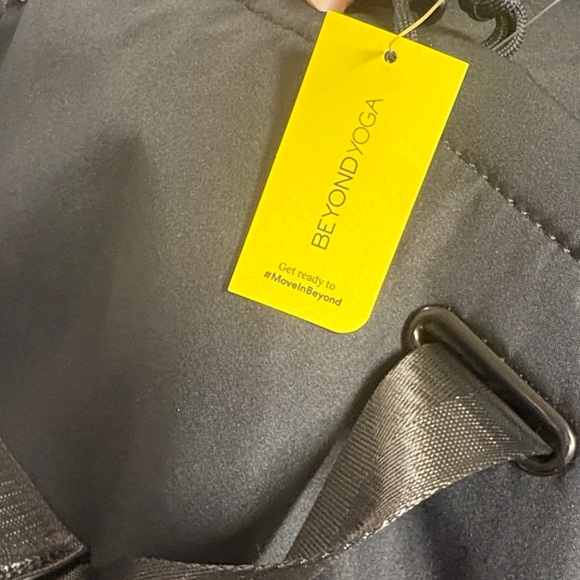 BEYOND YOGA ELEGANT BLACK TOTE - Picture 2 of 8